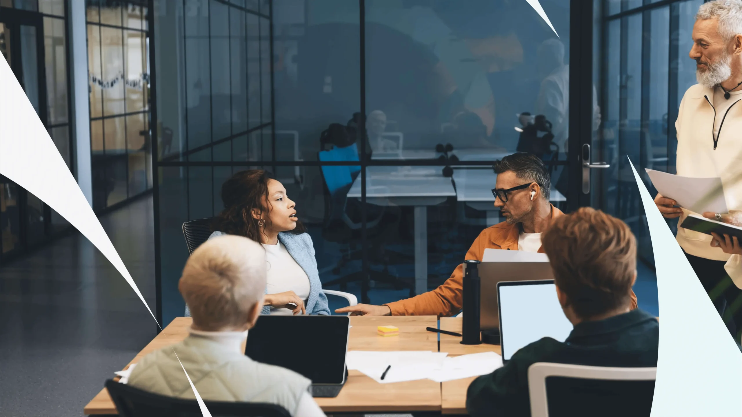 Trabajo-en-equipo-en-una-empresa